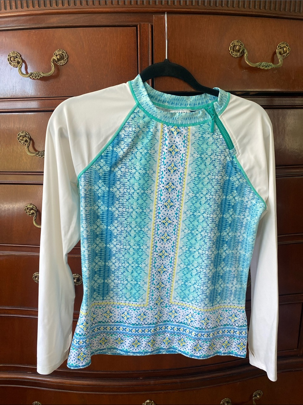 Cabana Life Women's Long Sleeve Rash Guard in Aqua, White